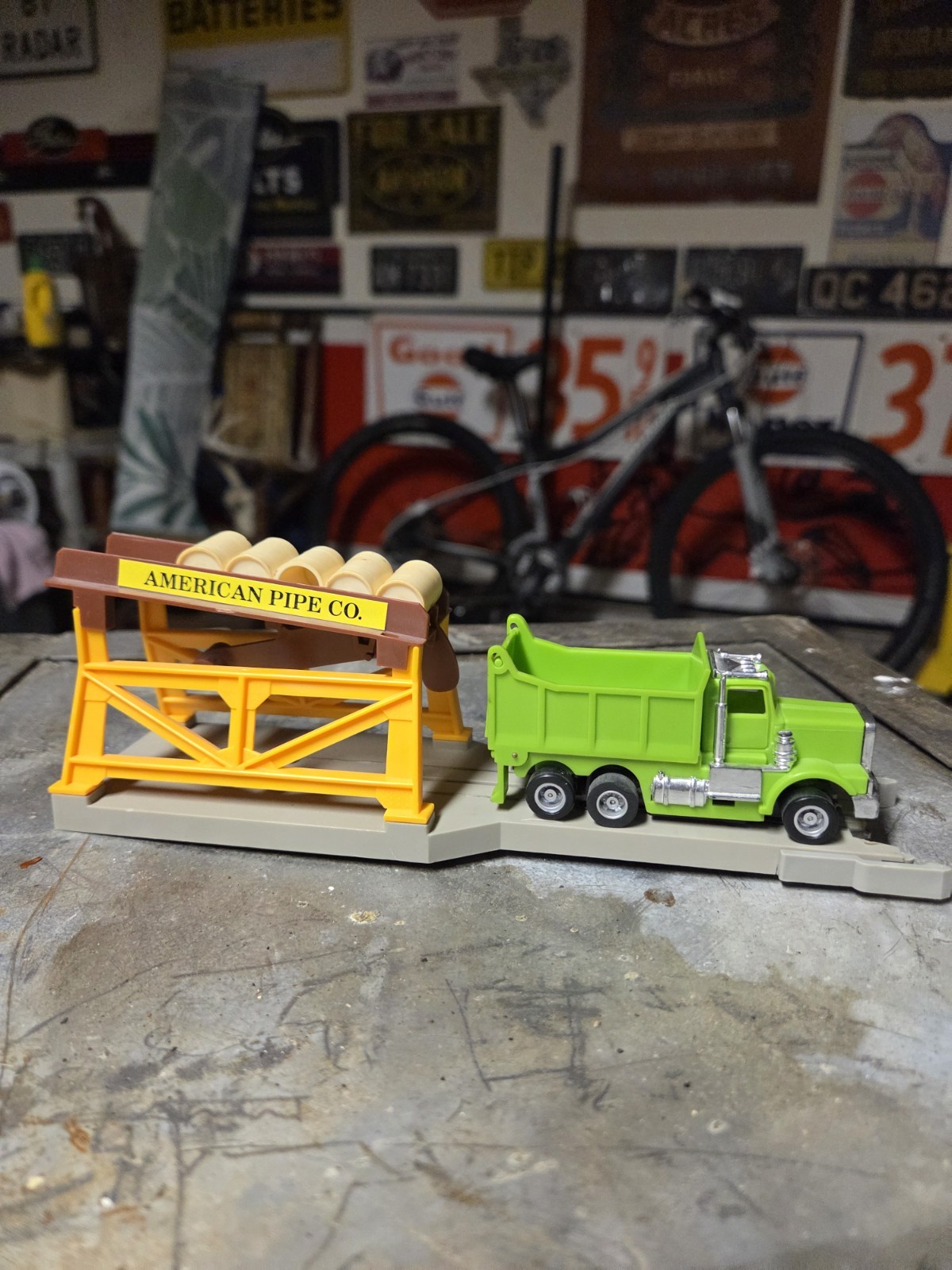 Dump Truck White/Orange No. 3938