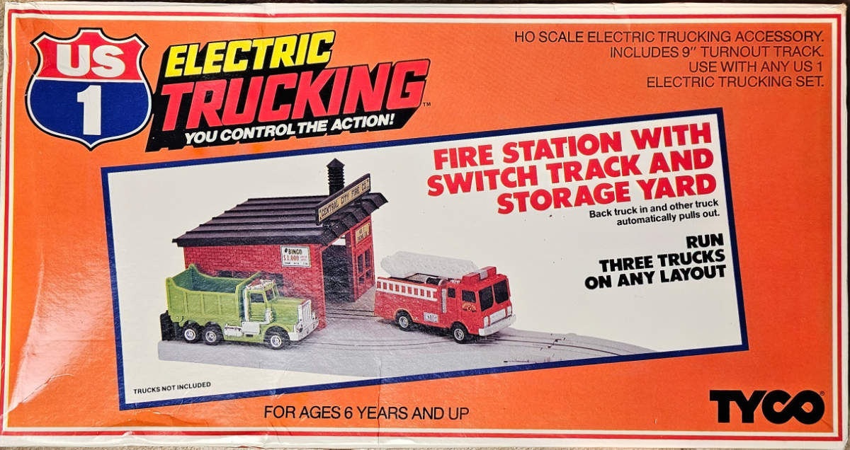 Fire Station with Switch Track No. 3456