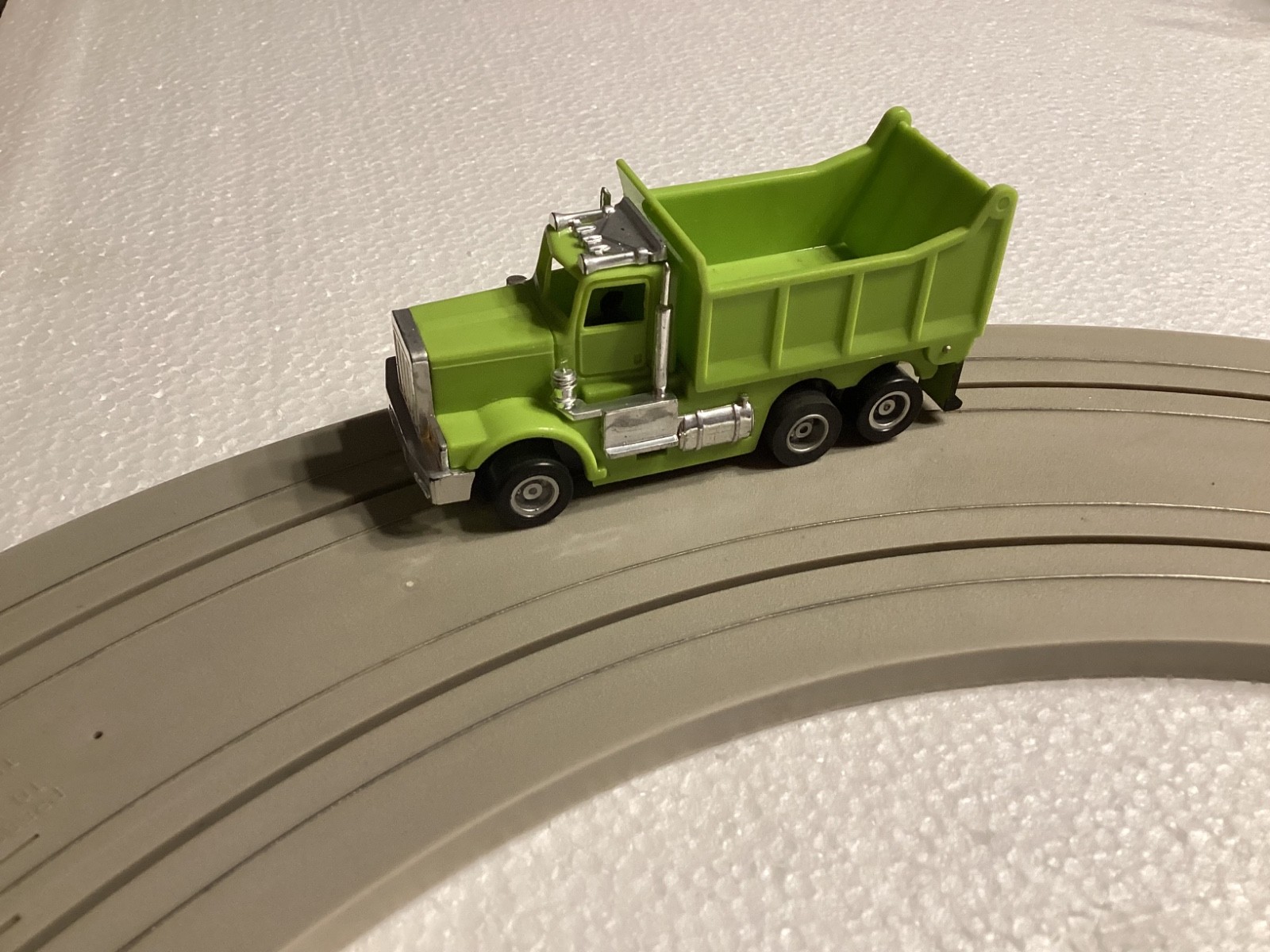 Lighted Dump Truck Red No. 3936