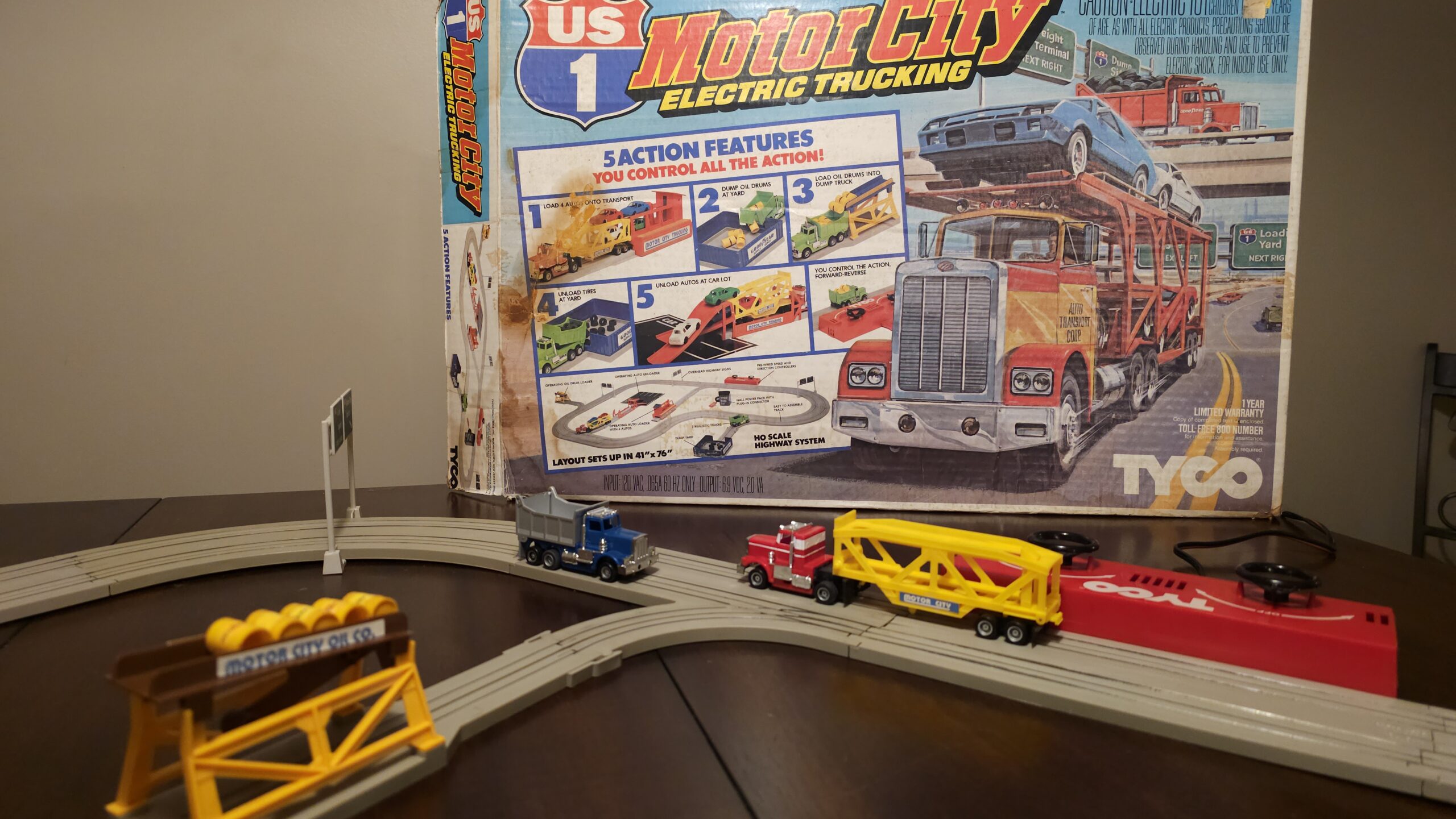 Motor City Electric Trucking No. 3209 - image 2