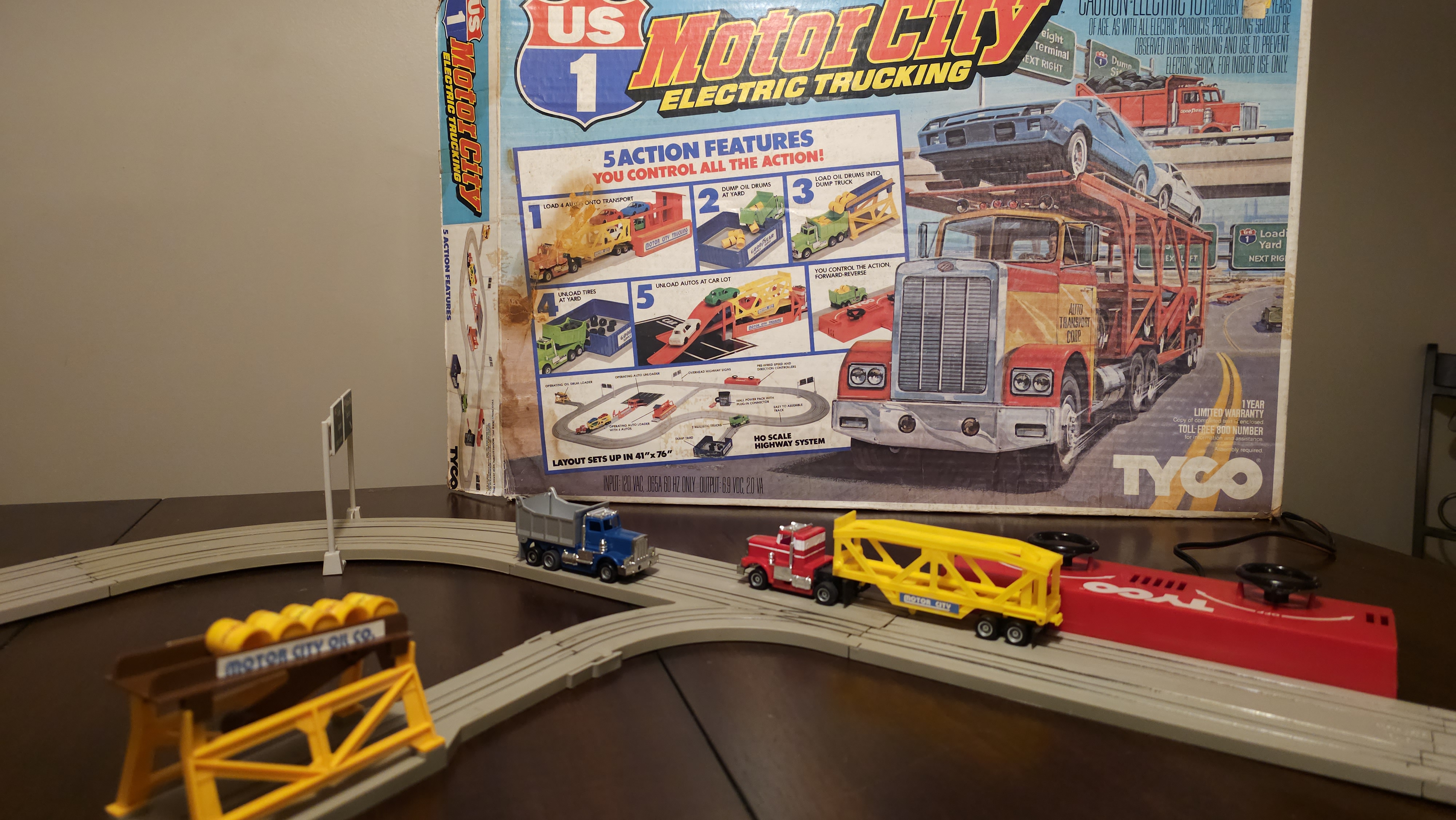 Motor City Electric Trucking No. 3209 - image 3