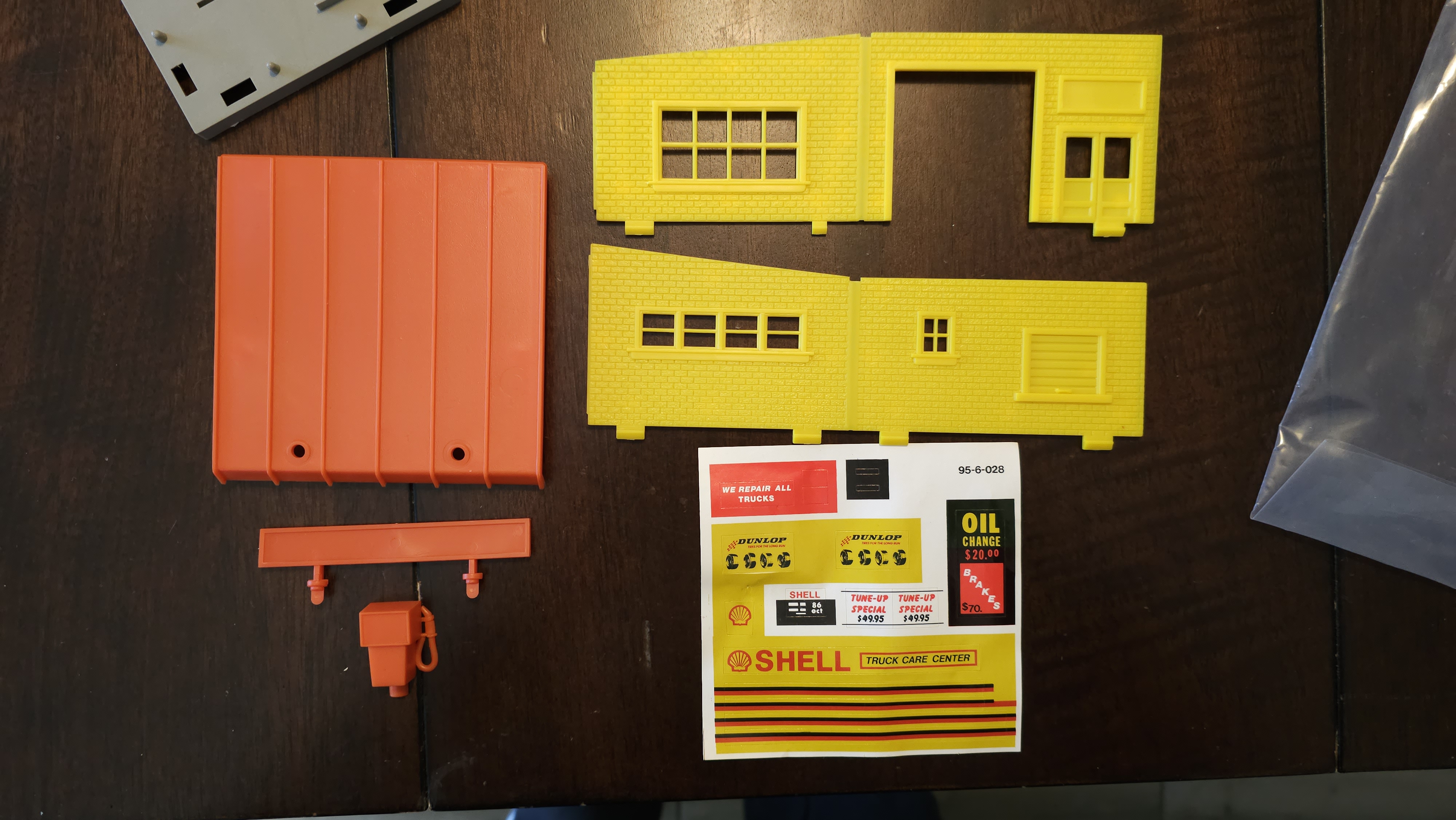 Shell Operating Garage No. 3444 - image 2