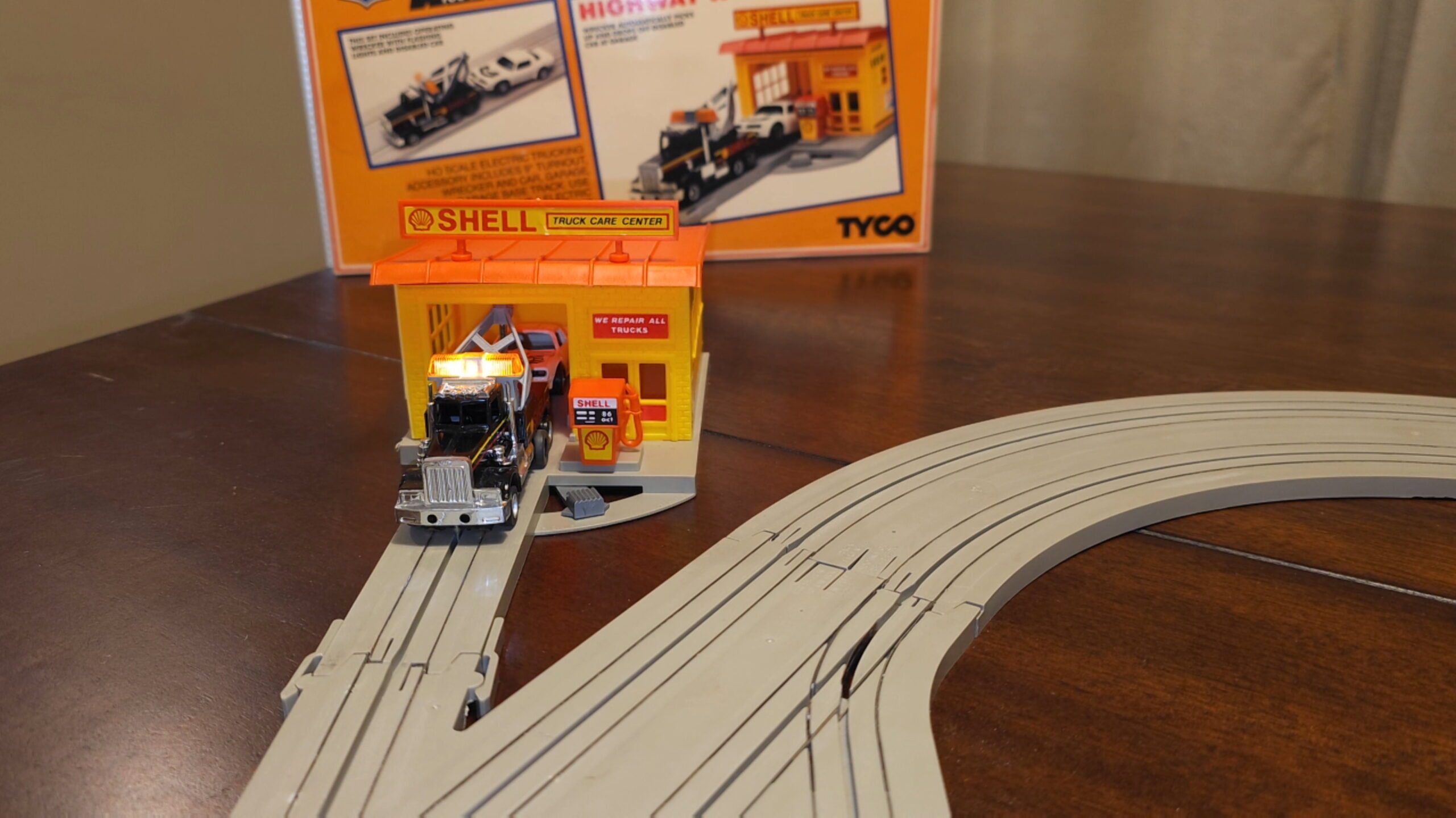 Shell Operating Garage No. 3444 - image 7