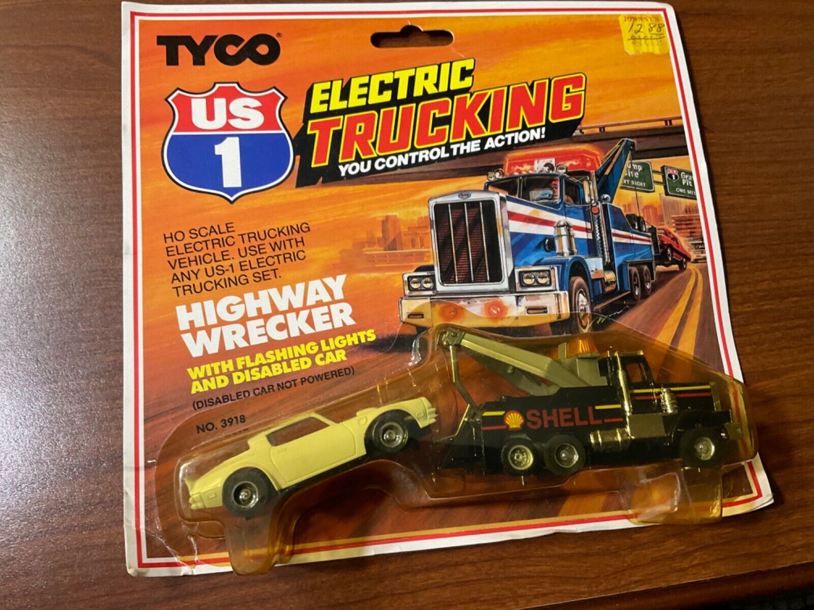 Shell Wrecker & Disabled Firebird No. 3918 - image 2